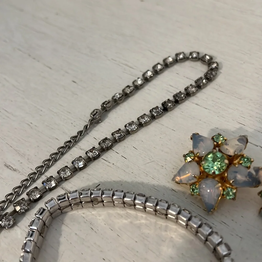 Mixed lot vintage crystal rhinestone earrings necklaces brooch